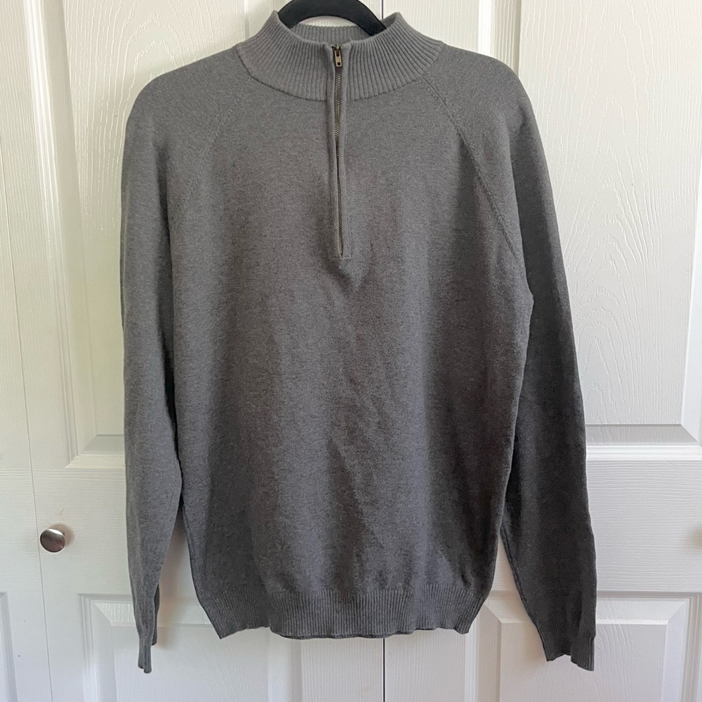 Comfortably Collared Gray Half-Zip Sweater Large